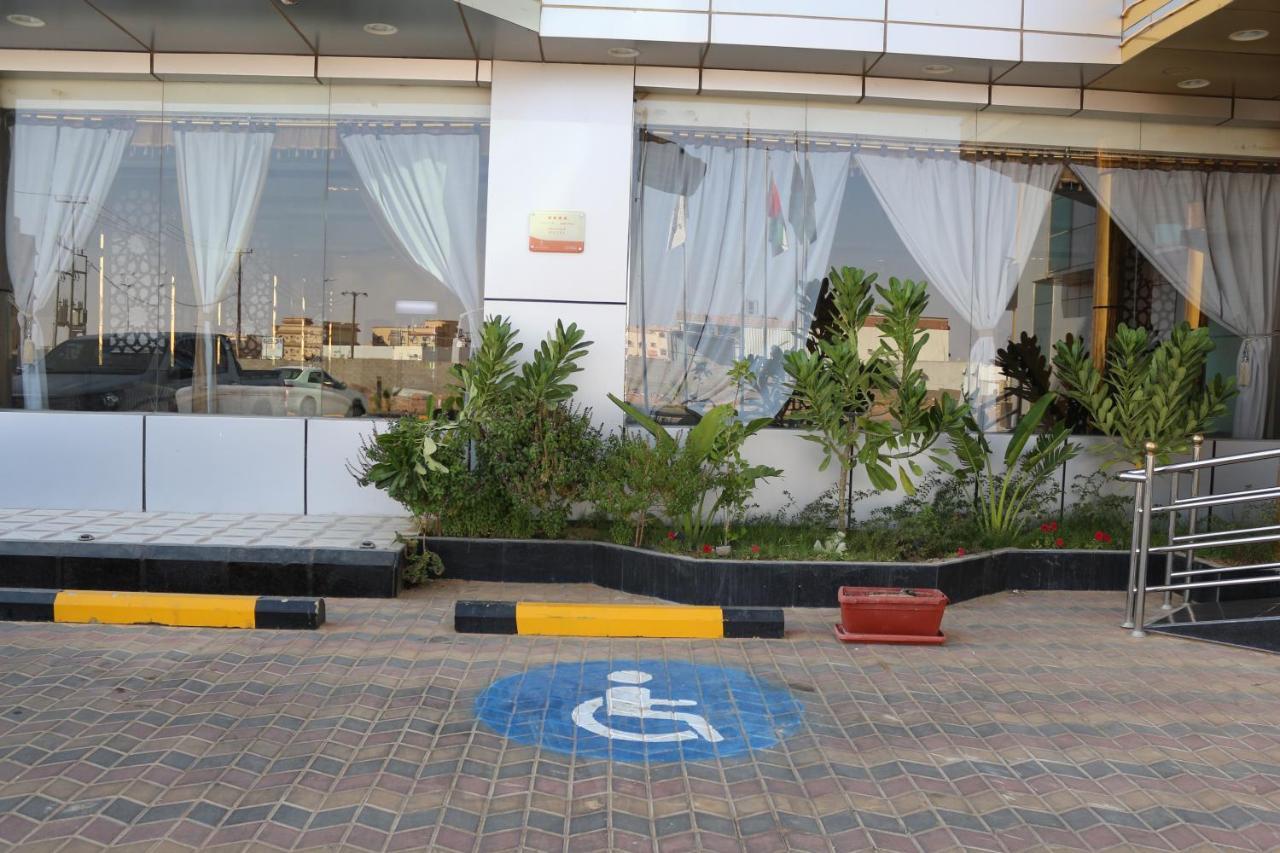 Address Sharurah Hotel Экстерьер фото
